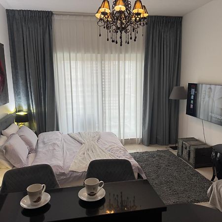Great View, Dubai Sportcity, Parking Included, Nice Apartments Екстериор снимка