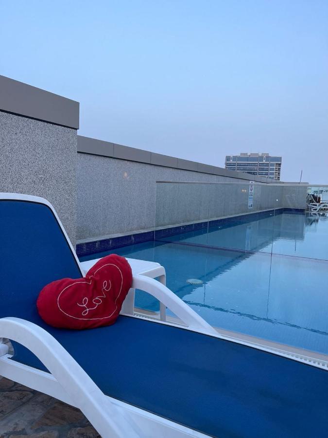 Great View, Dubai Sportcity, Parking Included, Nice Apartments Екстериор снимка