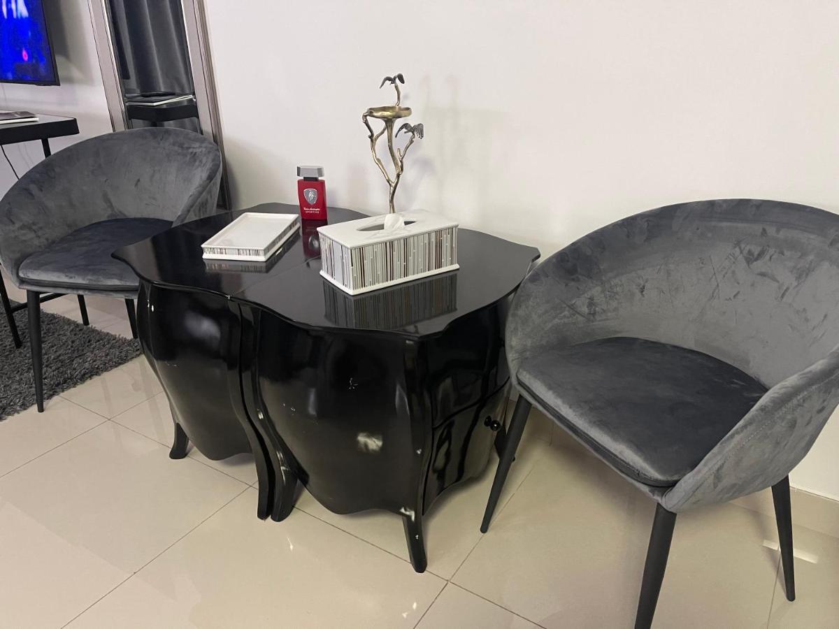 Great View, Dubai Sportcity, Parking Included, Nice Apartments Екстериор снимка