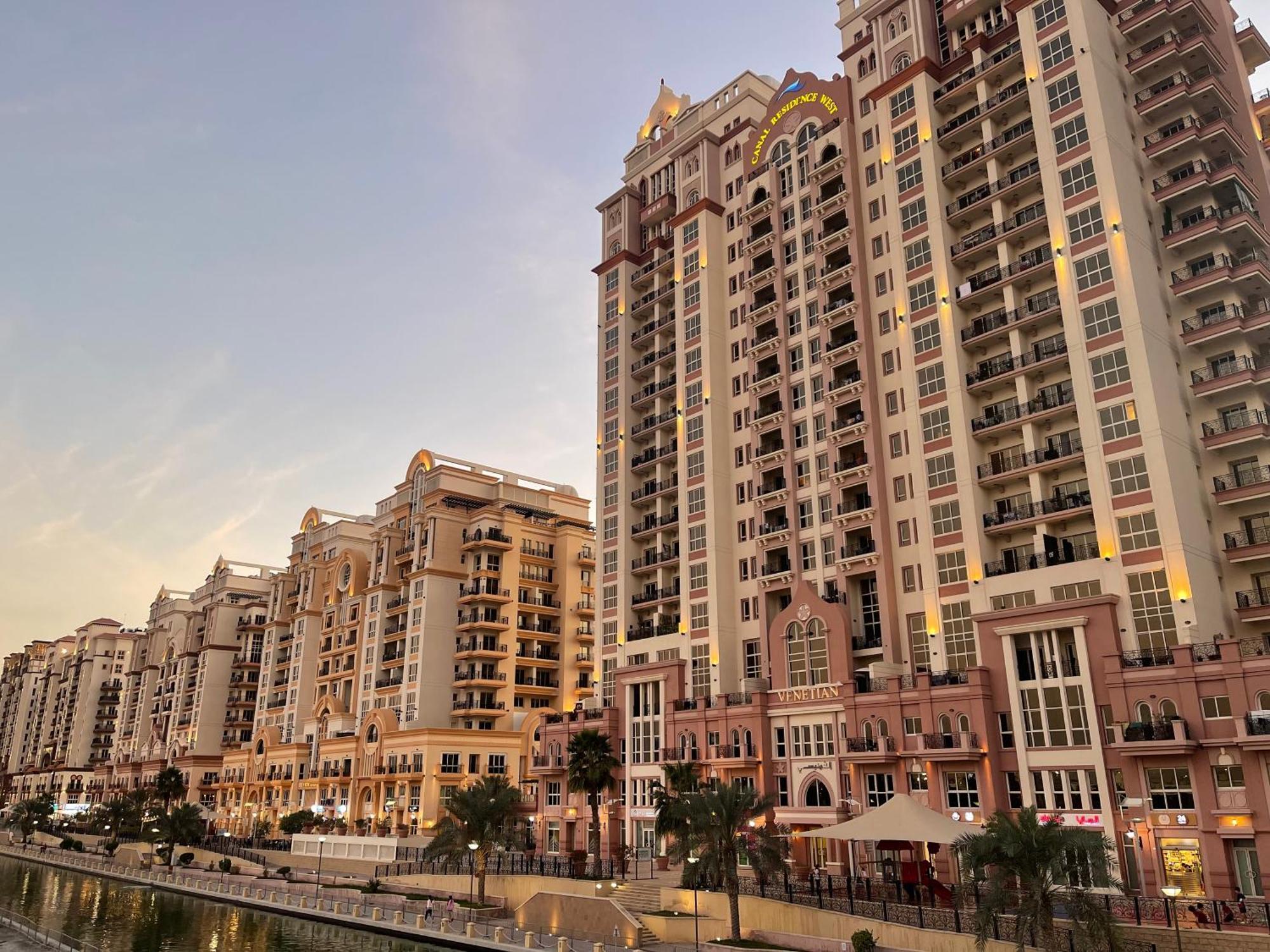 Great View, Dubai Sportcity, Parking Included, Nice Apartments Екстериор снимка
