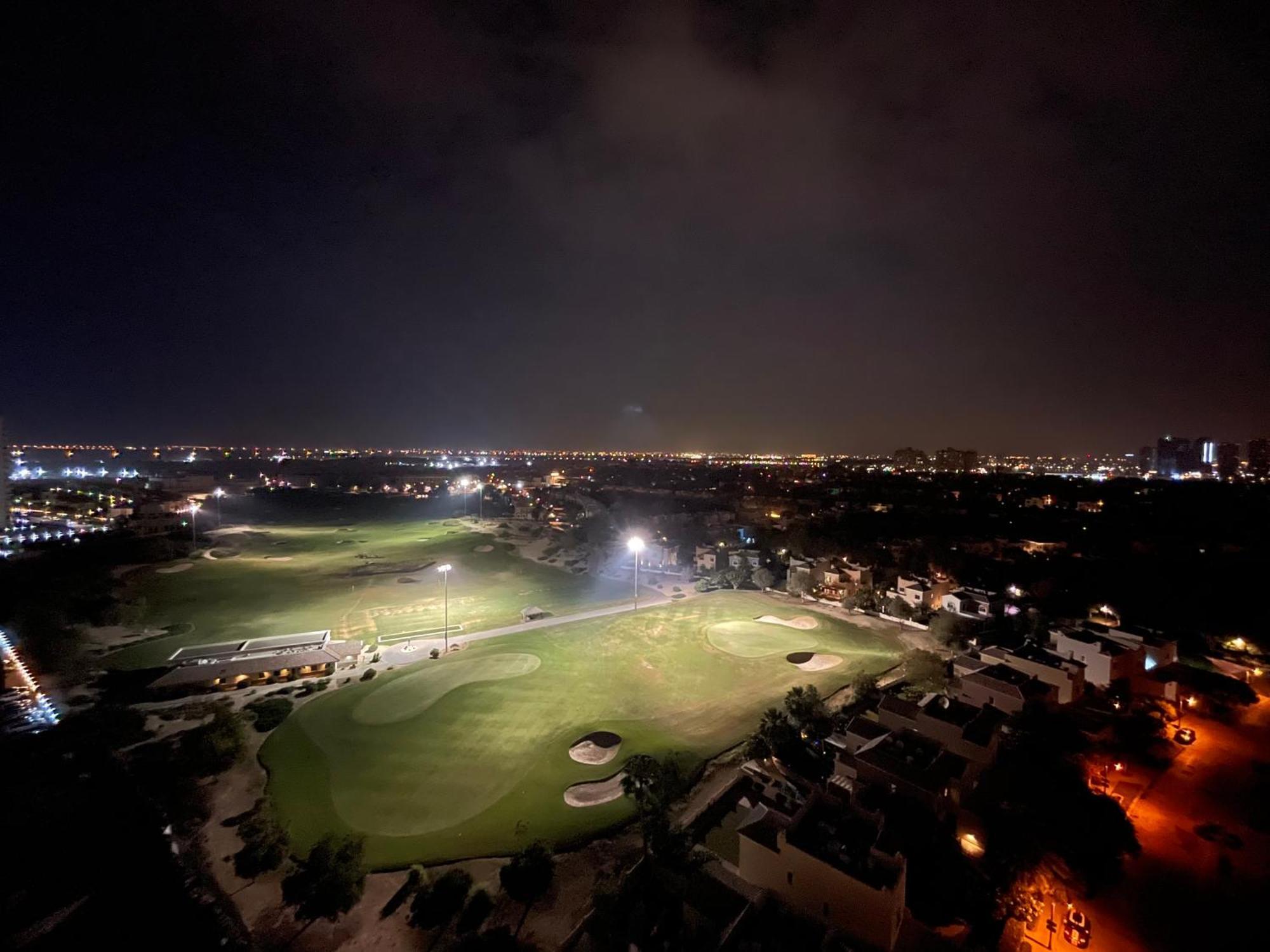Great View, Dubai Sportcity, Parking Included, Nice Apartments Екстериор снимка