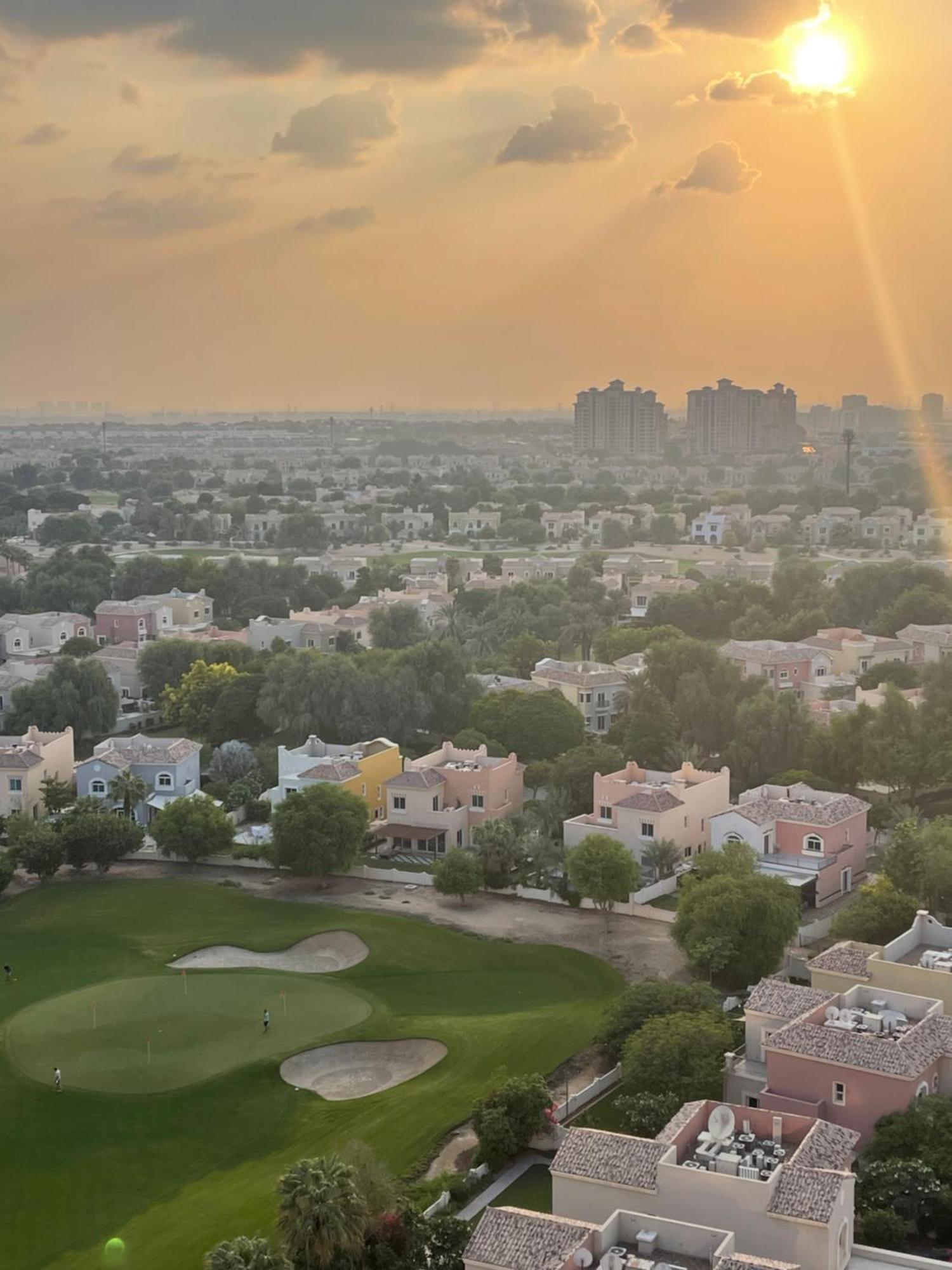 Great View, Dubai Sportcity, Parking Included, Nice Apartments Екстериор снимка