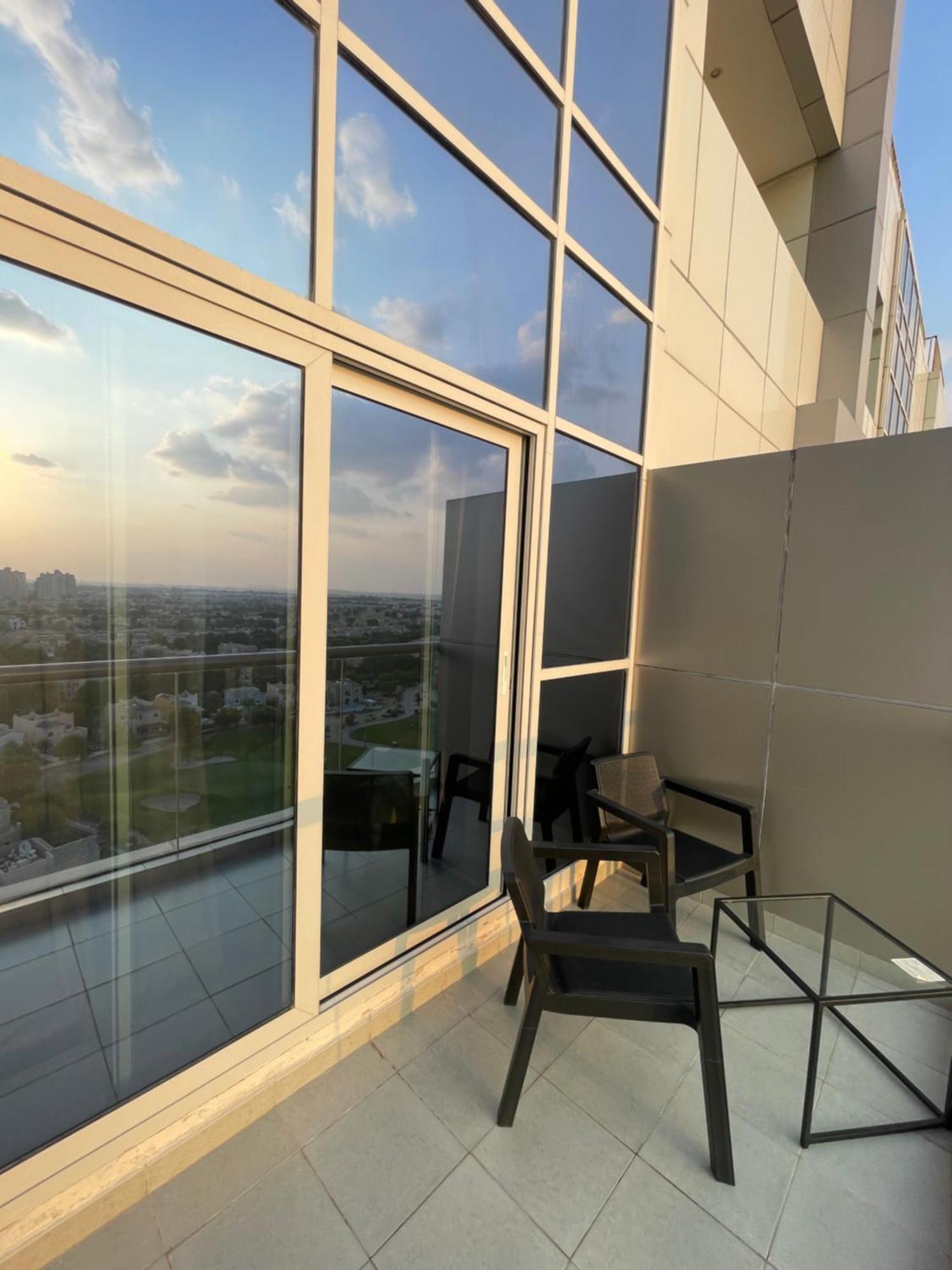Great View, Dubai Sportcity, Parking Included, Nice Apartments Екстериор снимка