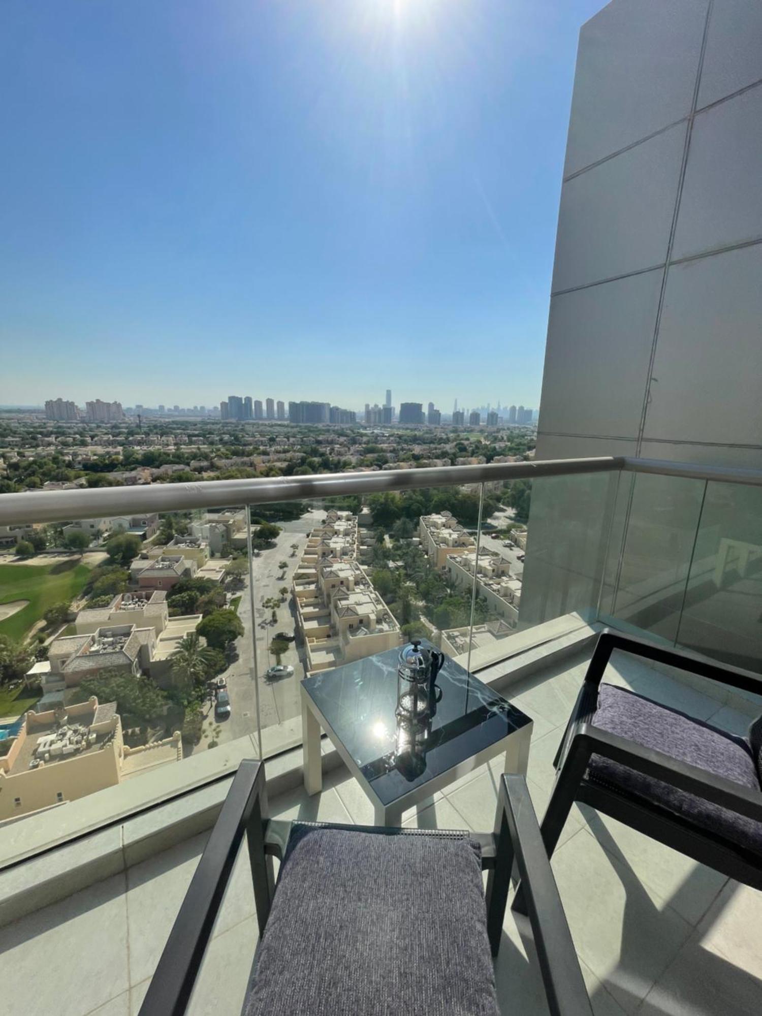 Great View, Dubai Sportcity, Parking Included, Nice Apartments Екстериор снимка